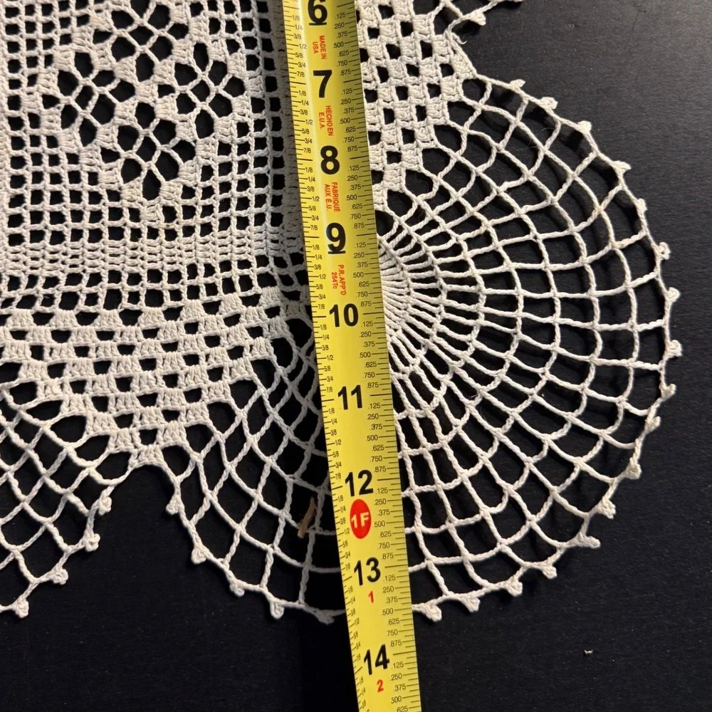 Vintage White Crochet Lace Doily and Embroidered Floral Linen Napkin Set 2pc